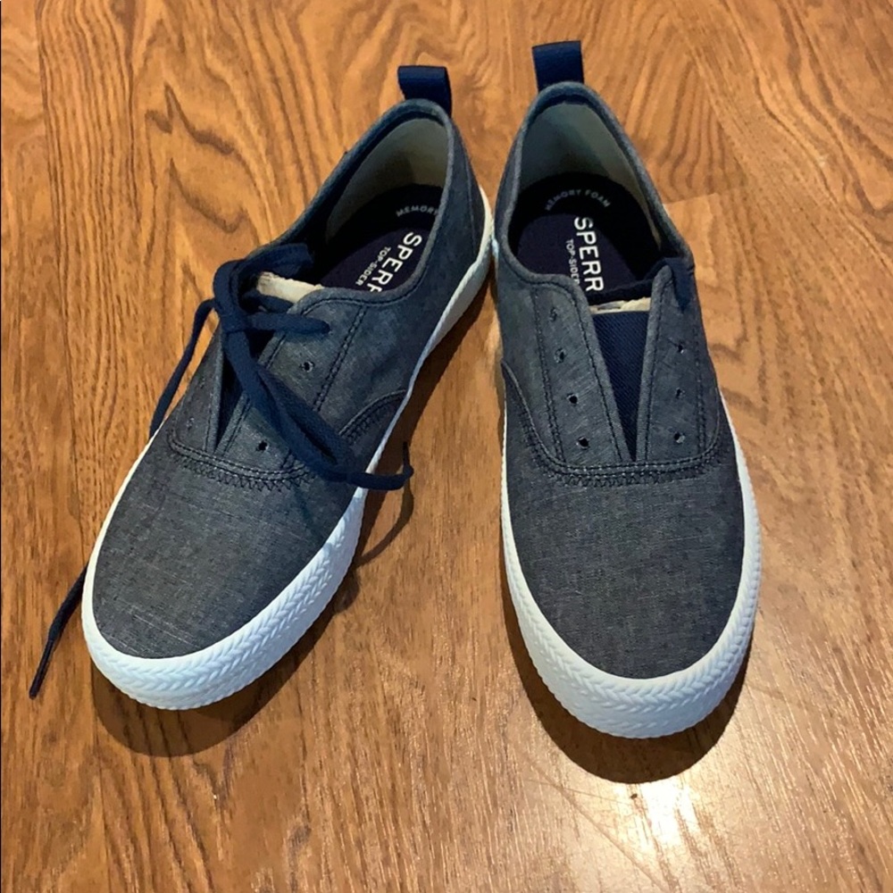 Sperry Women’s Chambray Shoes Size 6.5